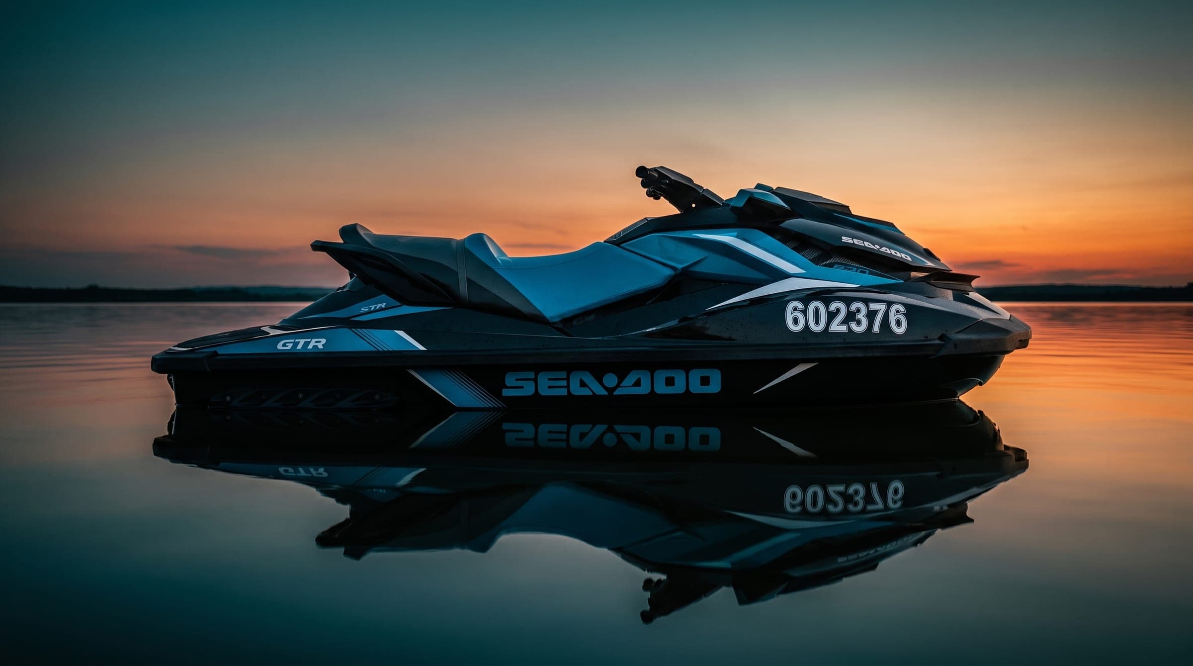 Sea-Doo GTR 230 v bočním profilu